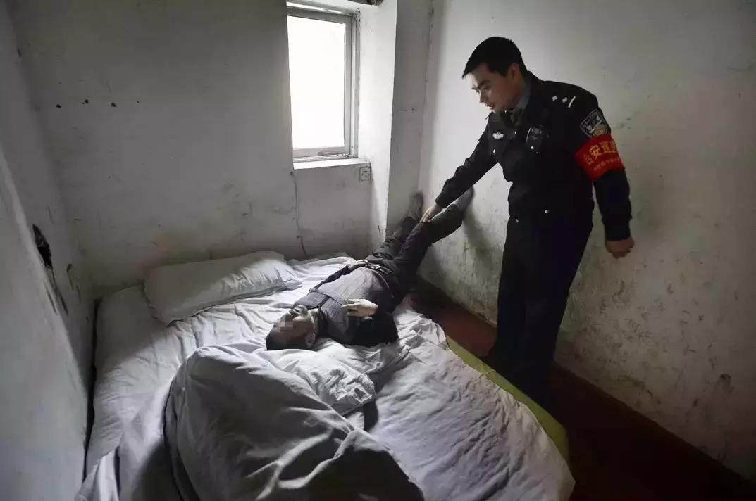 最新喝酒醉死，從入門到進(jìn)階的避免指南