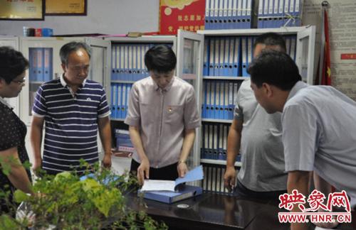 滎陽(yáng)在線招聘最新資訊，小城求職奇遇與友情紐帶
