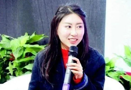 賈淺淺的最新日常，友情、笑聲與家的溫馨時光